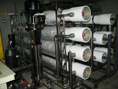 Containerisierte Bohrloch-Wasser-Umkehr-Osmose-Aufbereitungsanlage 10m3/H