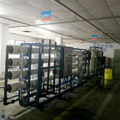 Angetriebener containerisierter Kläranlagen RO-Solarreinigungsapparat 2500L/Hour